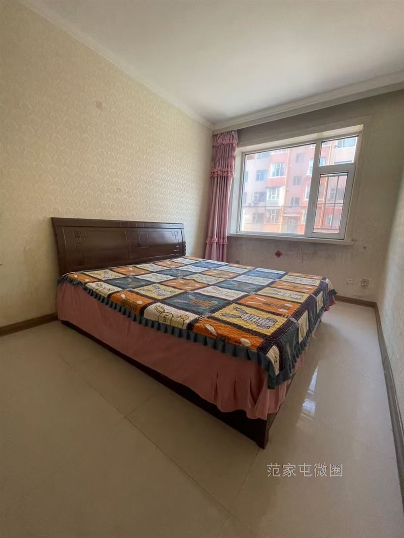 街里学区房，底价20多点