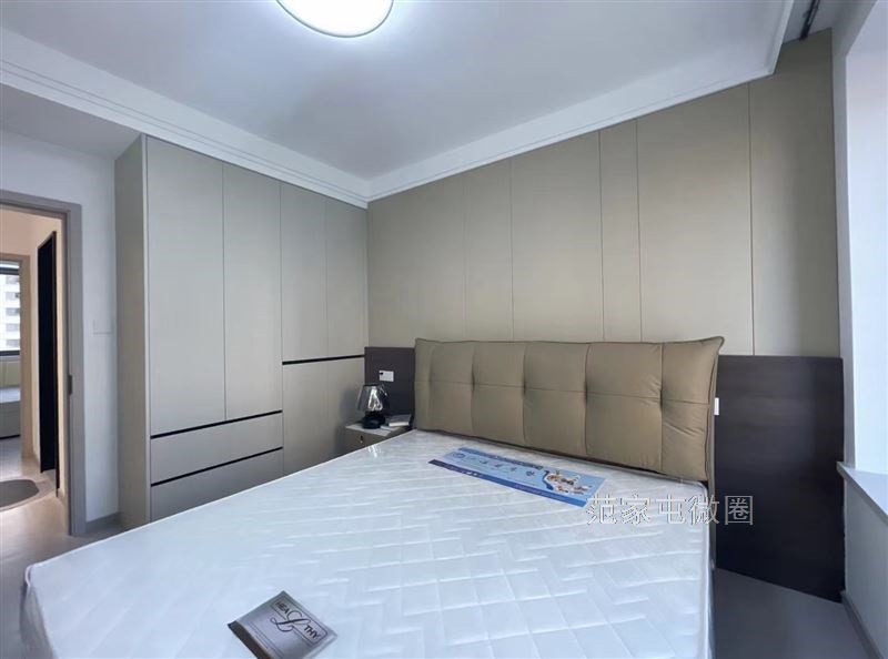 硅谷大街两室精装养老房